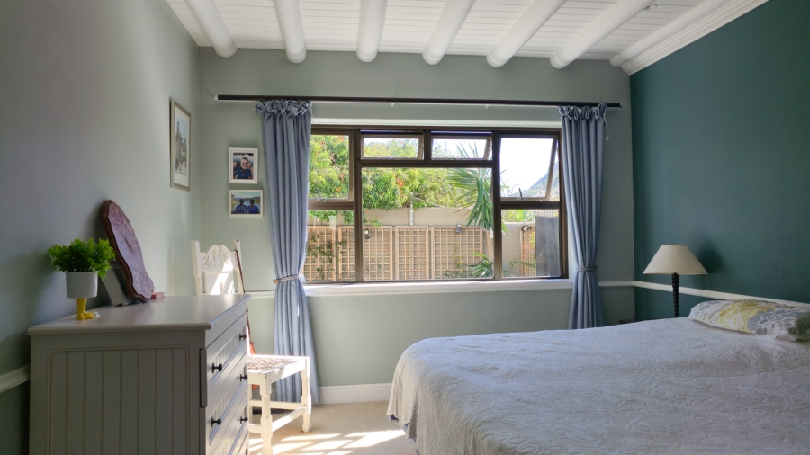 6 Bedroom Property for Sale in Fish Hoek Western Cape